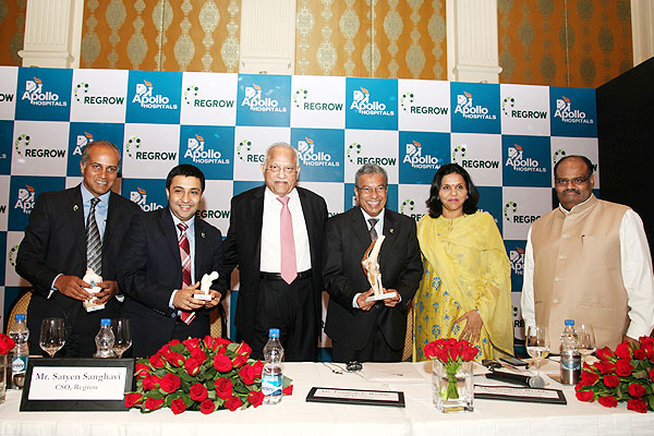 From Left to Right - Dr Charul Bhanji (Chief Technical Director, Regrow), Mr. Satyen Sanghavi (Chief Scientific Officer, Regrow), Dr. Pratap C Reddy( Chairman, Apollo Hospitals), Ms. Sangita Reddy (Joint Managing Director, Apollo Hospitals), Mr. Yash Sanghavi (CEO, Regrow) & Dr. Hariprasad, Group CEO, Apollo Hospitals