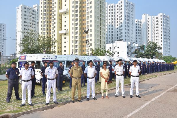 Kolkata Police personnel along with the medical technicians during the anniversary celebration of KARMA at Medica Superspecialty Hospital in Kolkata recently
