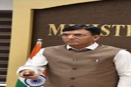 Mansukh Mandaviya inaugurates two PSA oxygen plants in Gujarat